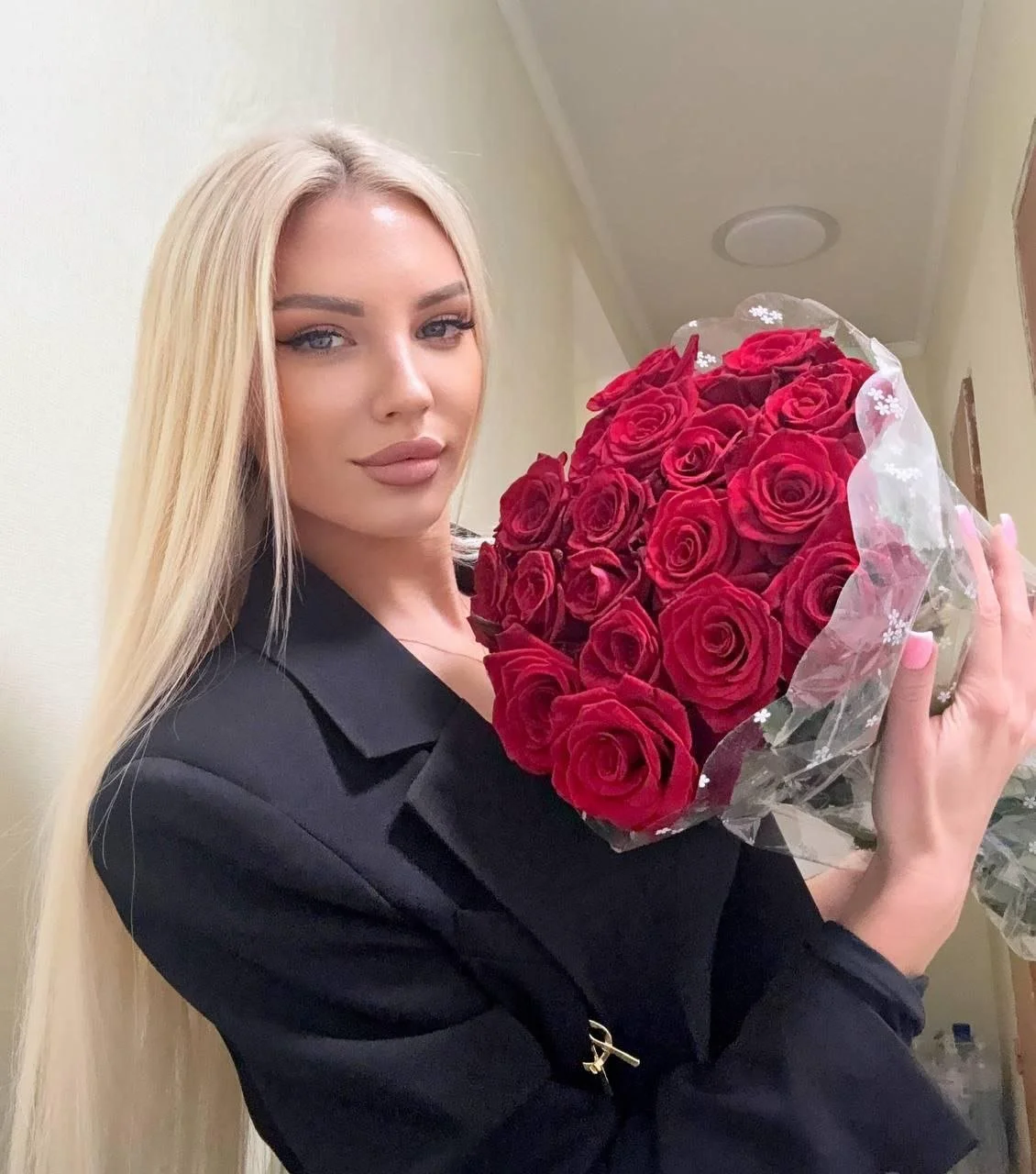 Escort Services in Aerocity