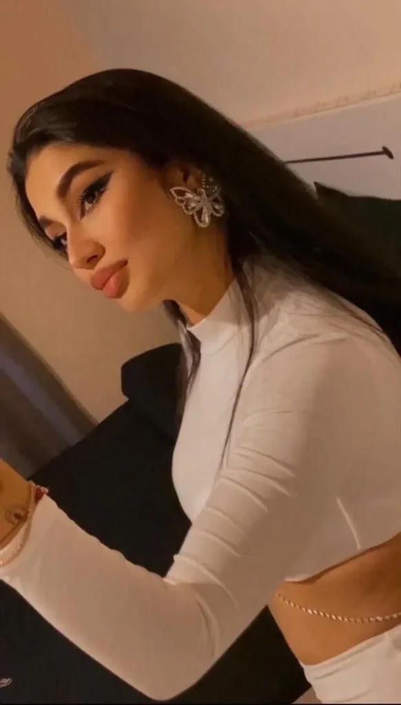 Airhostess Escorts in Delhi Airhostess Escorts in Delhi