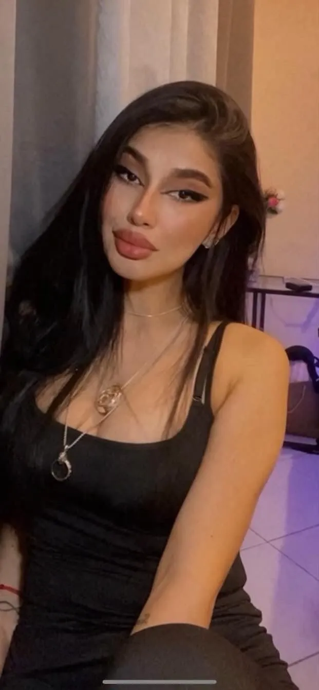 Celebrity Escorts in Delhi Celebrity Escorts in Delhi