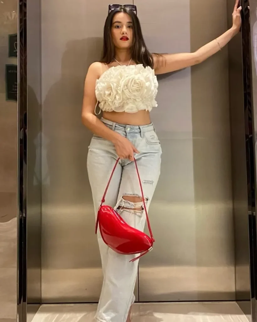 College Girl Escorts in Delhi