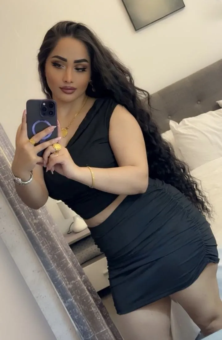 College Girl Escorts in Delhi