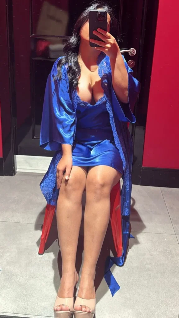 Busty Escorts in Delhi