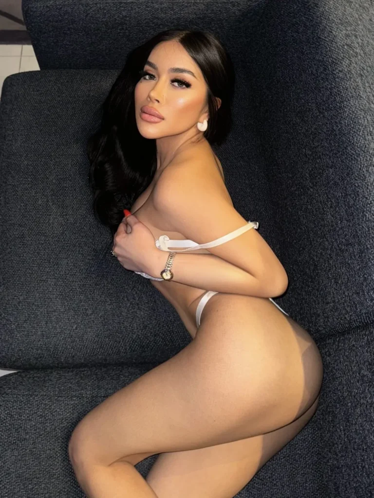 GFE Escorts in Delhi