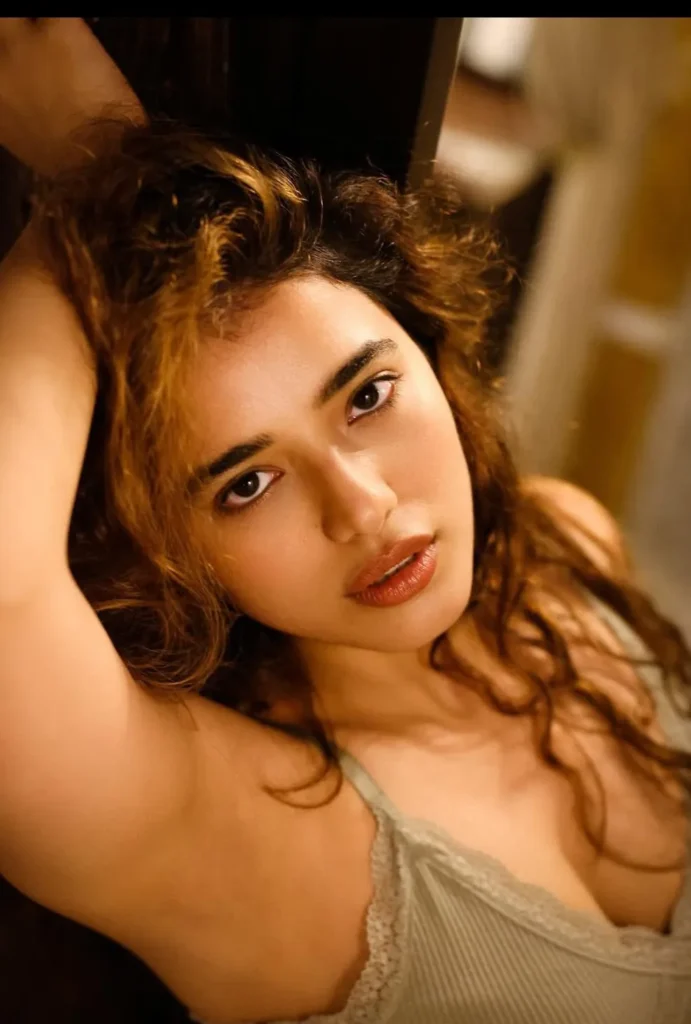 Escorts in Pitampura