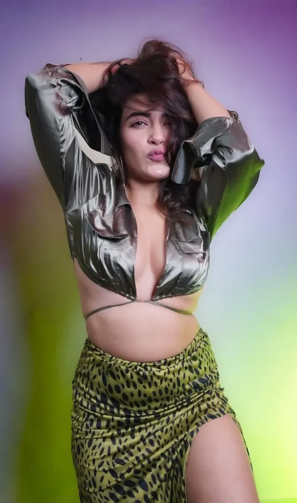 Escorts in Janakpuri