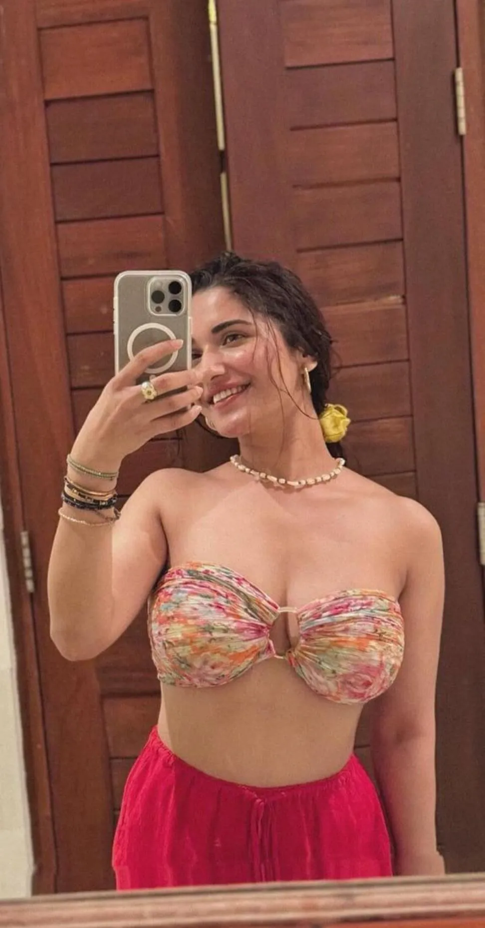Escorts in Janakpuri