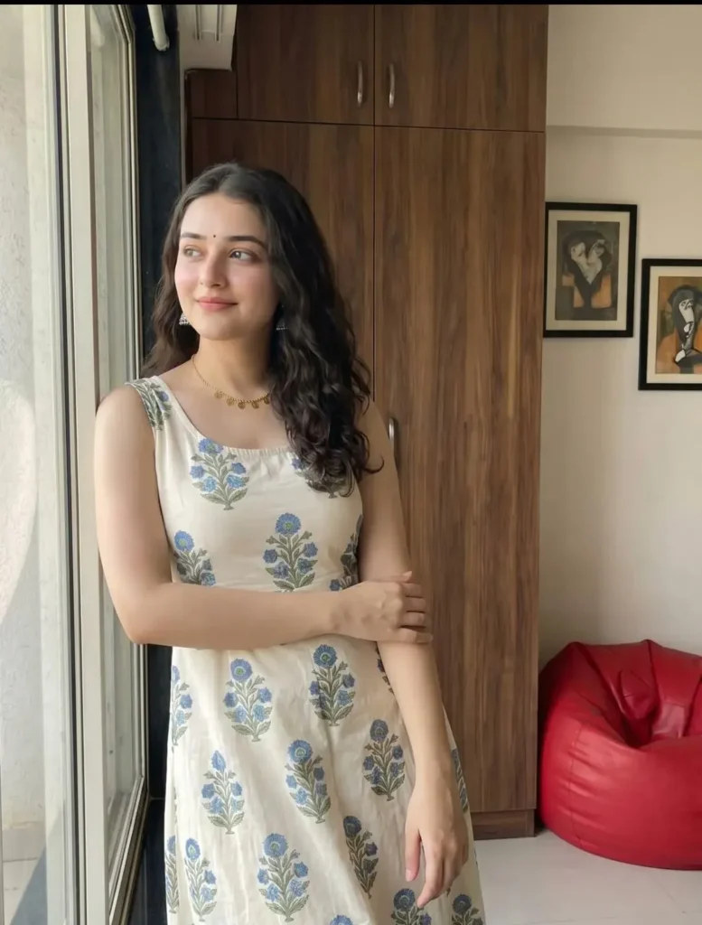 Escorts in Malviya Nagar