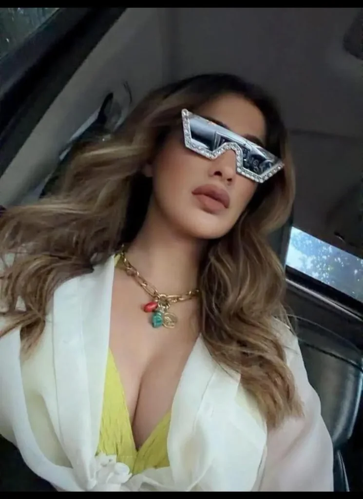 Escorts in Dwarka Mor